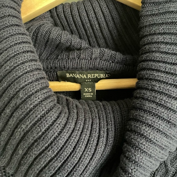 Banana Republic cowl sweater size XS - Picture 3 of 3